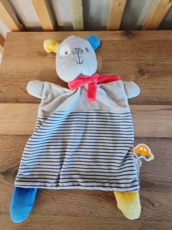 Chien rayé gris mots d enfants voiture