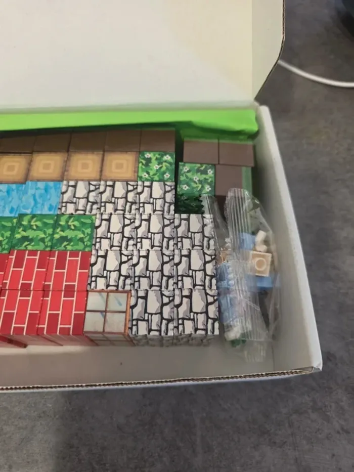 [NEUF] Lot de 100 cubes magnétiques type minecraft - photo numéro 4