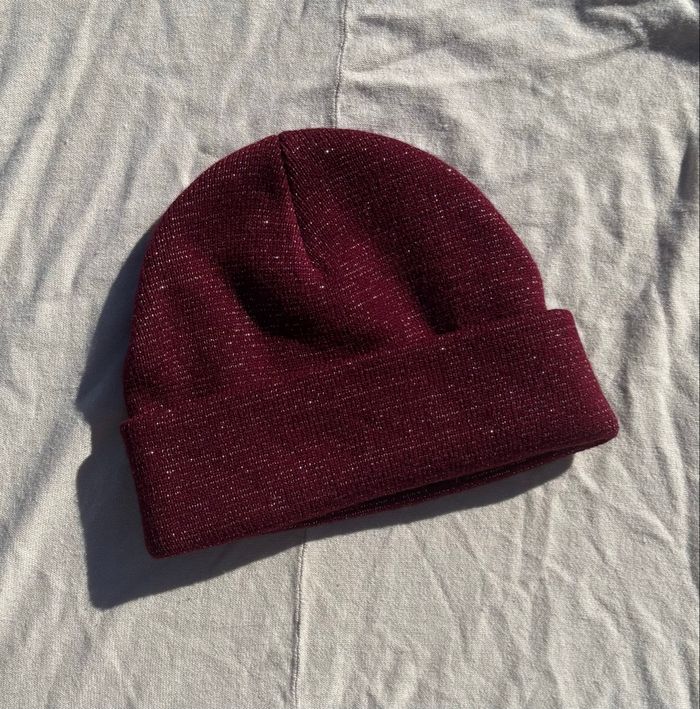 🎀 Bonnet bordeaux pailleté – Taille unique (Enfant fille) - photo numéro 1