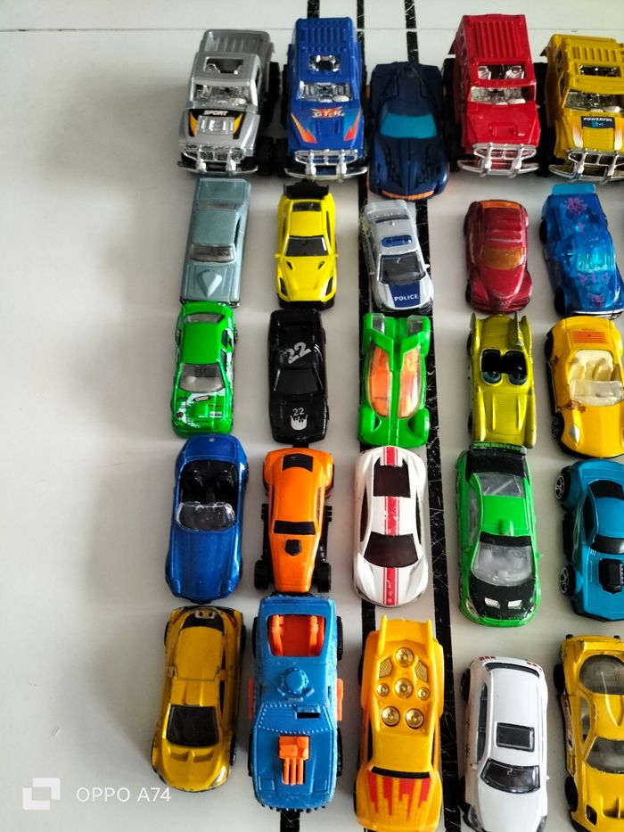 Jouet 🩵 Lot de 50 voitures - photo numéro 2
