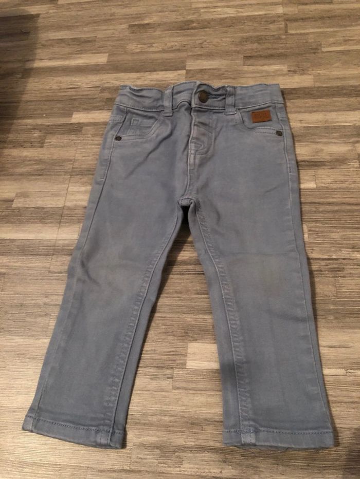 Pantalon jeans garçon TB état 18 mois