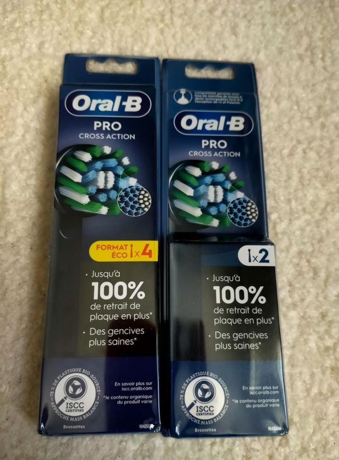 Lot 6 brossettes Oralb pro cross action Noir