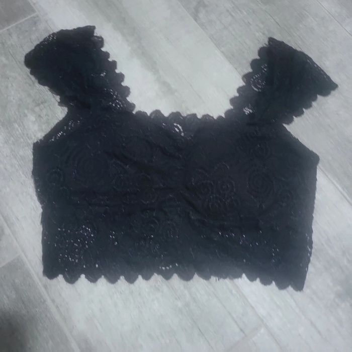 Magnifique croc top dentelle rembouré taille unique