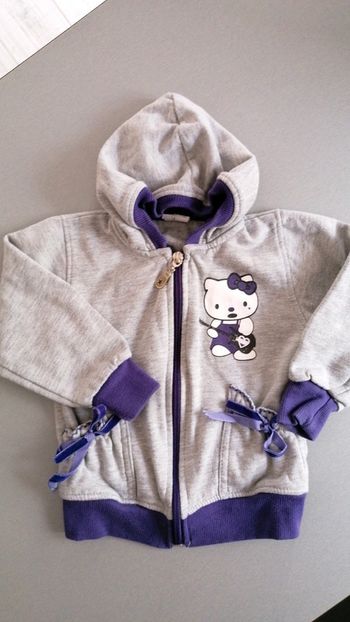 Veste à capuche hello kitty 12mois