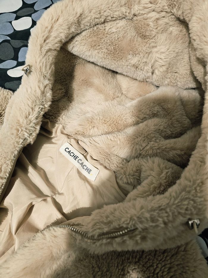 Manteau fausse fourrure - photo numéro 3