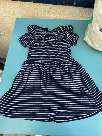 Robe t 5/6 ans 110/116 cm