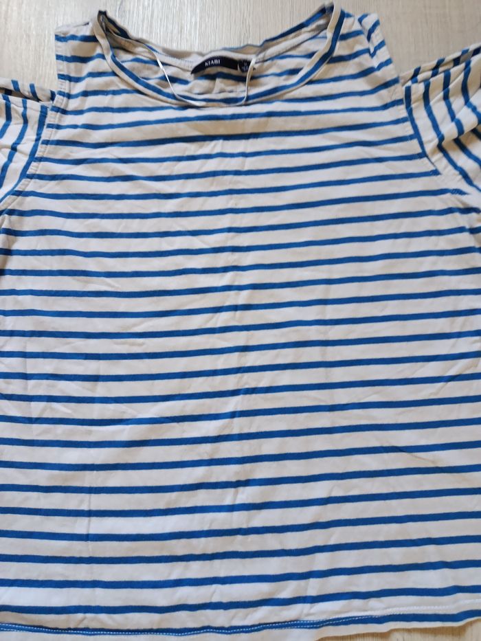 Tee-shirt marque Kiabi taille M - photo numéro 2