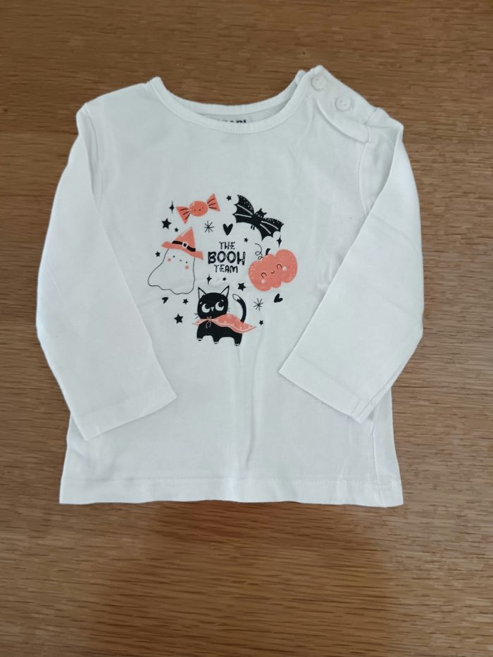 3 pulls et 1 t-shirt ML halloween - photo numéro 2