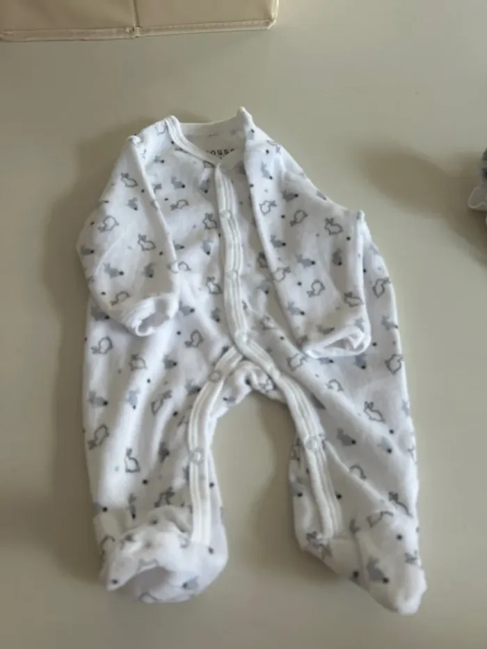 Lot pyjamas bodys naissance - photo numéro 3