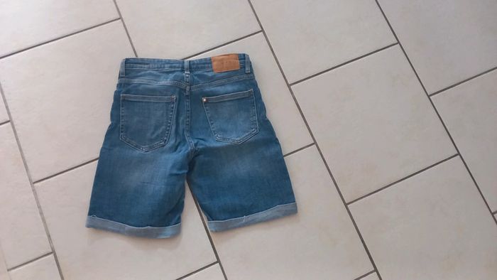 Short bermuda femme H&M 36 tbe * - photo numéro 2