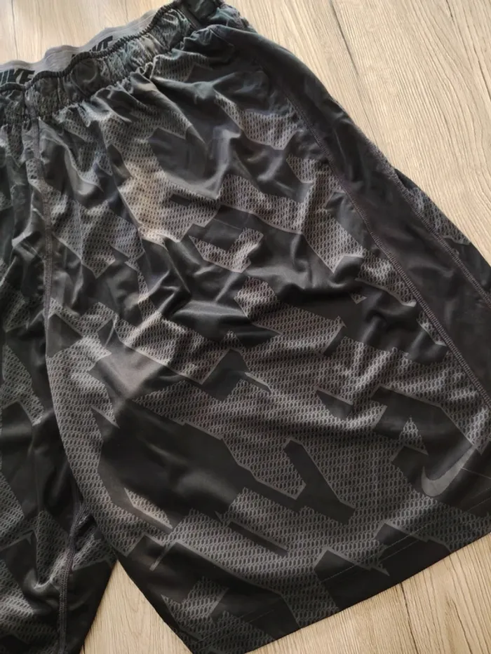 Short nike et Adidas - photo numéro 6