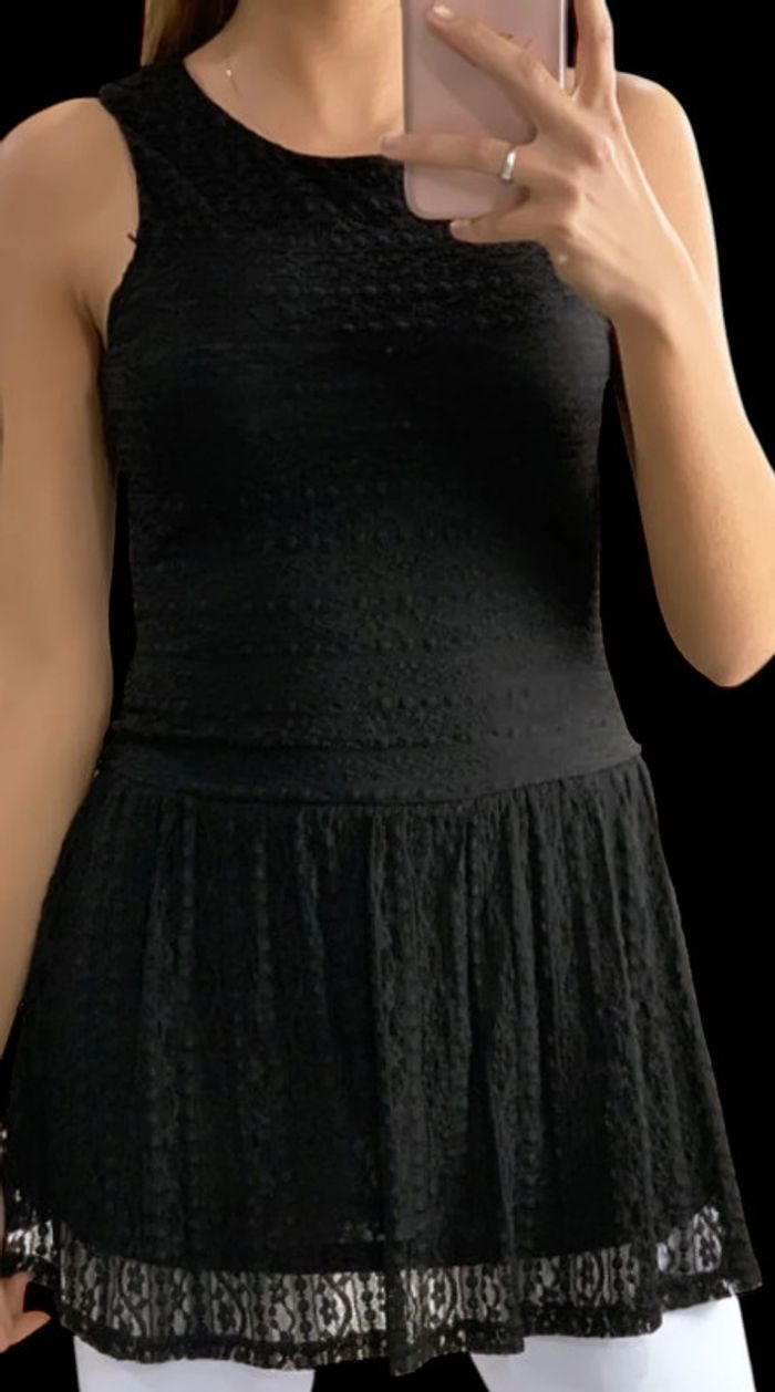 Superbe robe femme dentelle neuve taille S avec étiquette