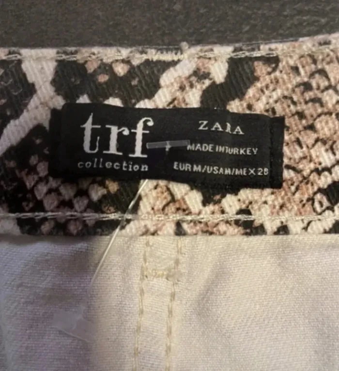Mini-jupe en jean Zara 🐍 imprimé serpent - Taille M (38) - photo numéro 6