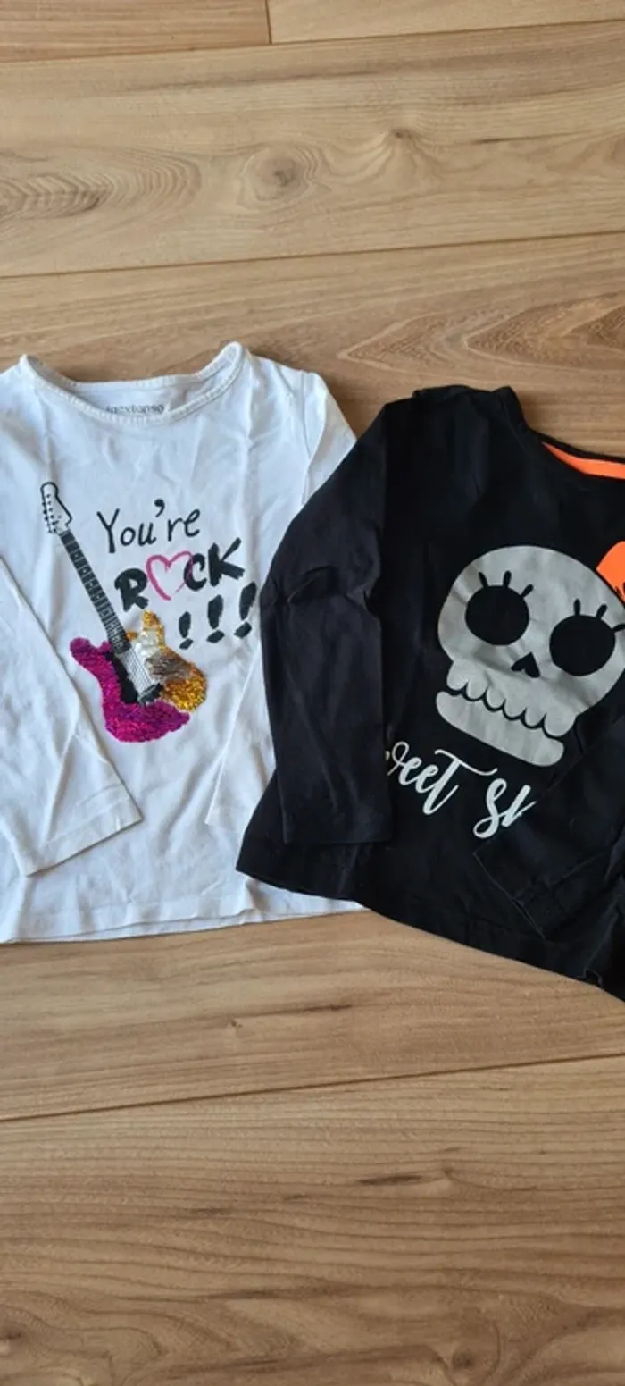 2 t-shirts ML 4ans
