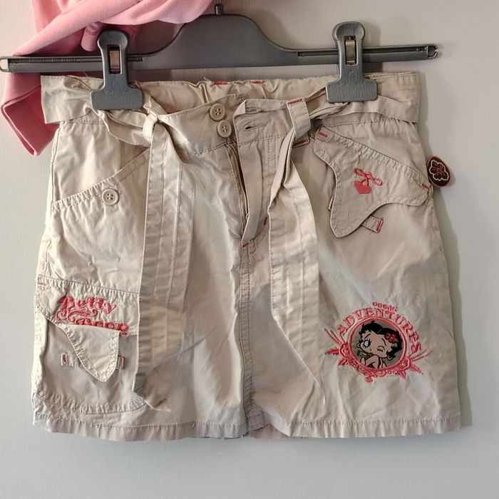 ensemble jupe short + t-shirt 8 ans betty boop - photo numéro 5