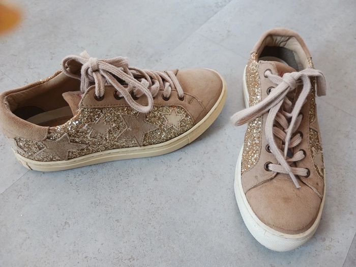 Baskets en toile brillante taille 36 Les Tropeziennes