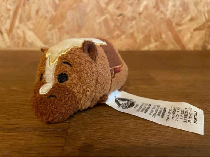 Tsum Tsum officiel Disney Store Philippe de La Belle et la bête
