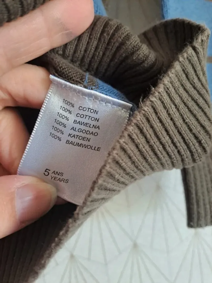 Pull à capuche garçon Hpw 5 ans comme neuf - photo numéro 5