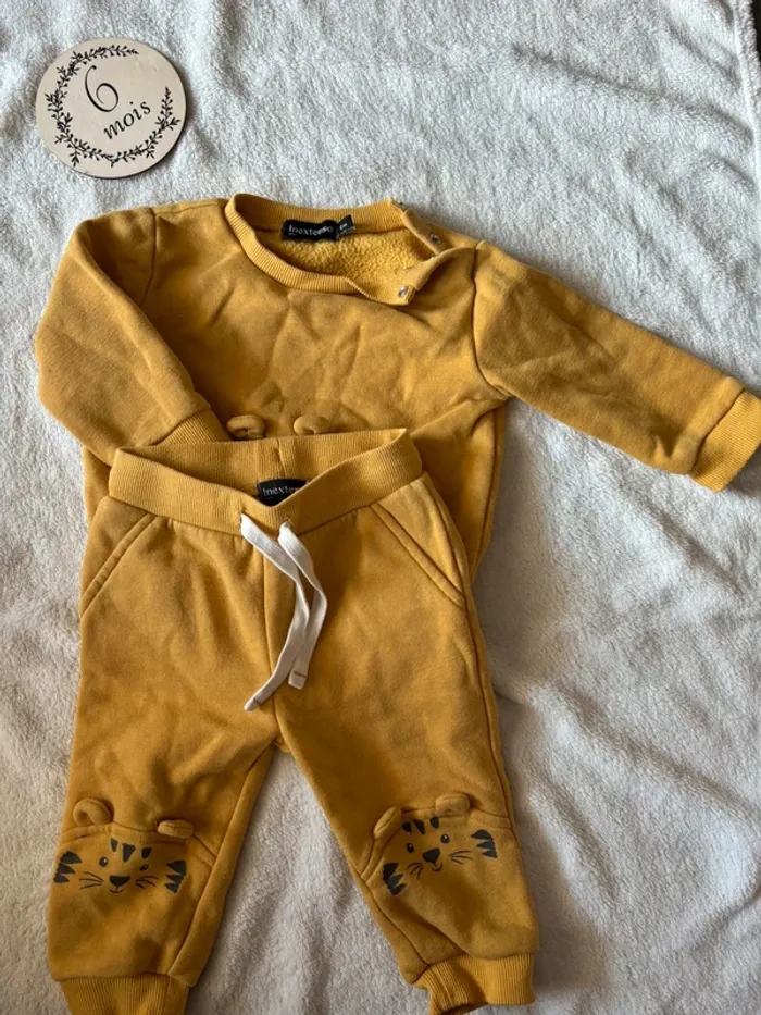 Ensemble 6 mois in extenso