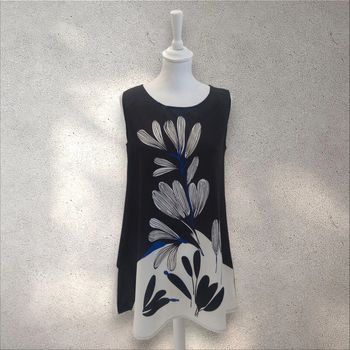 Robe sans manche motifs fleuris taille S