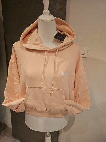 🌸sweat a capuche levi’s femme taille l beige rose hoodie crop oversize neuf🌸