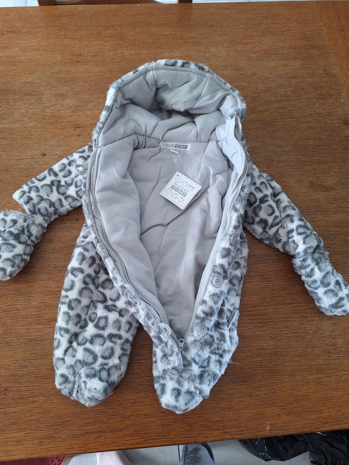 Combinaison bébé - photo numéro 2