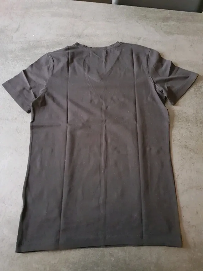 Tee shirt noir H&M taille S - photo numéro 3