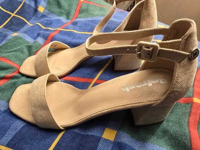 Paire de chaussure talon d ete