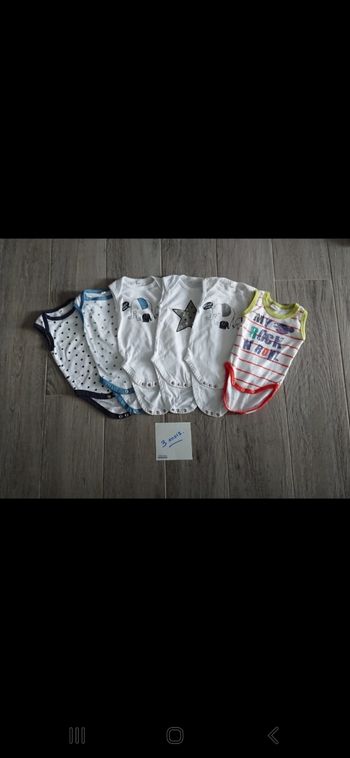 Lots de 6 bodies sans manches, taille 1-3 mois (50-56)
