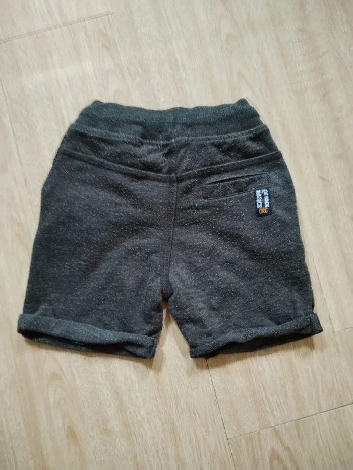 Lot shorts 3 ans - photo numéro 5
