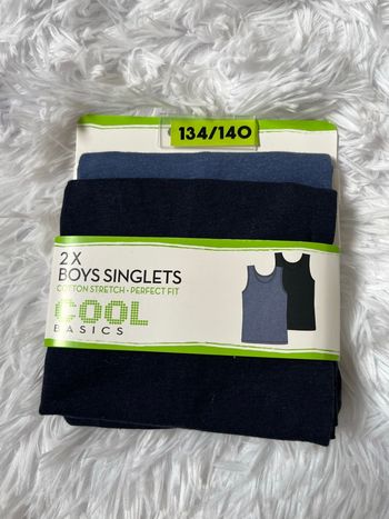 Lot de 2 maillots de corps 134/140cm