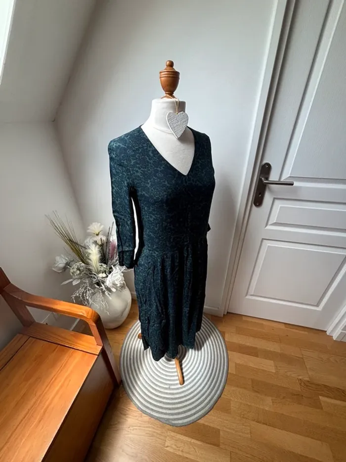 💙 Robe Monoprix mi-longue bleu marine et vert – T36 - photo numéro 2