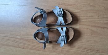 sandales fille Pointure 33
