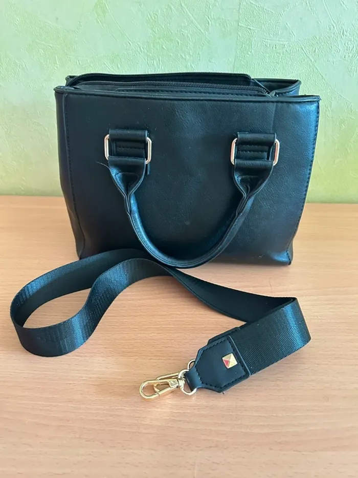Sac noir - photo numéro 2