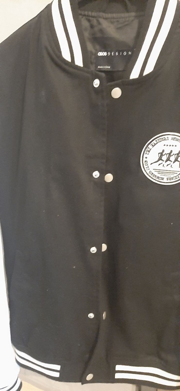 Veste noir et blanche neuve