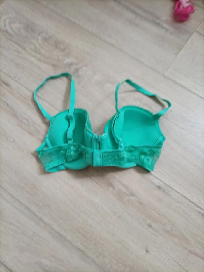 Soutien gorge - photo numéro 3