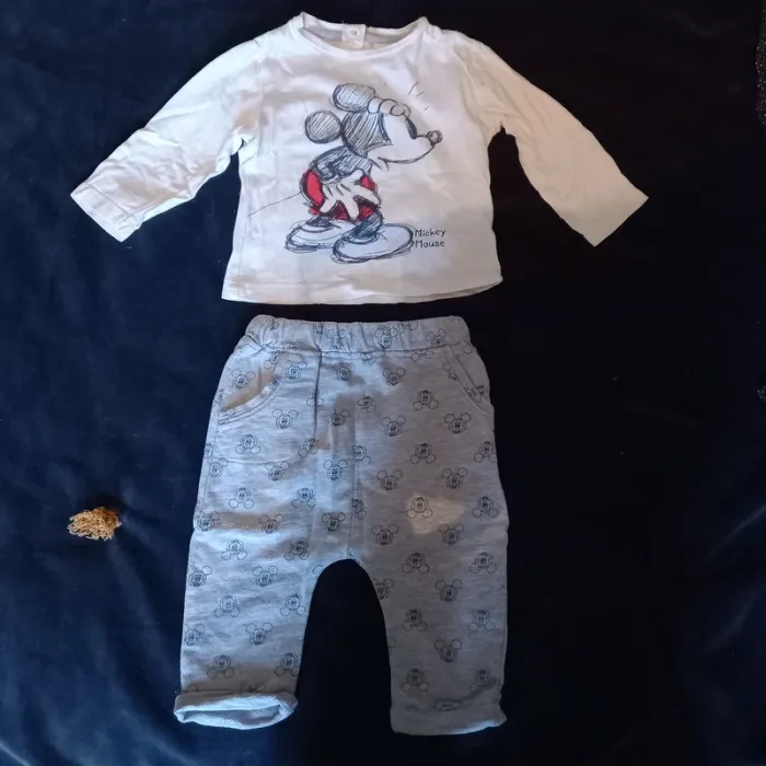 Ensemble t-shirt pantalon Mickey 6 mois