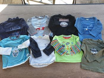 Lot de 8 t-shirts fins à manches longues garçon taille 18 mois