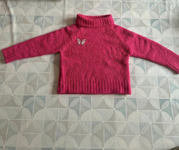 Pull fille -6ans - en très bon état