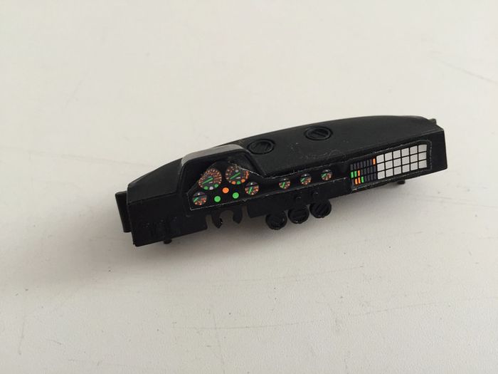 Tableau de bord pièce détachée miniature Ferrari F40 1/24 Burago #A31