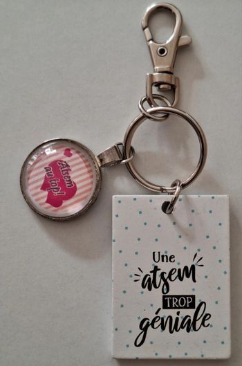 Porte-clés en métal à double pendentif pour Atsem