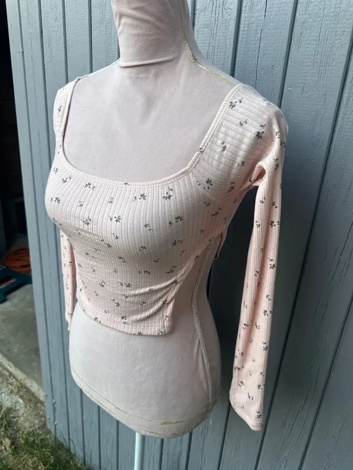 Haut crop top court manches 3/4 fleuri XS/34 - photo numéro 3
