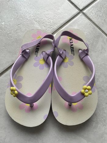 Tongs fille taille 23/24 kiabi