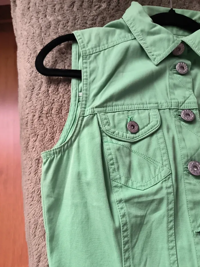 Veste sans manche - photo numéro 4