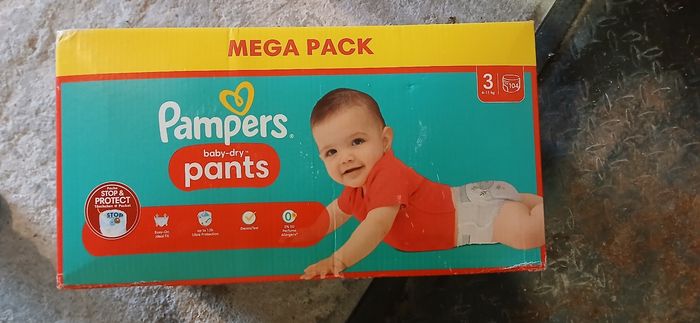 Couches culottes pampers