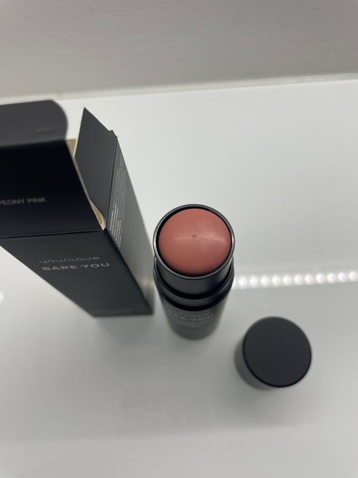 Bare You Peony Pink Younique - photo numéro 2