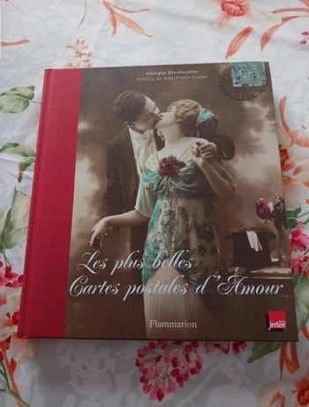 Livre Les plus belles cartes postales d'Amour