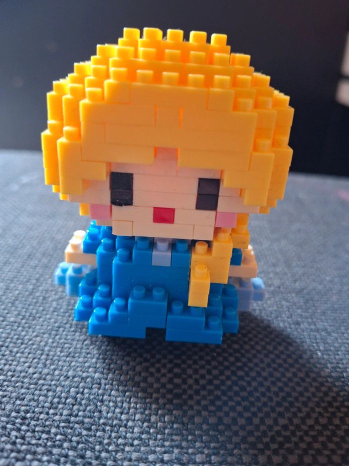 Mini lego elsa reine des neiges - photo numéro 3