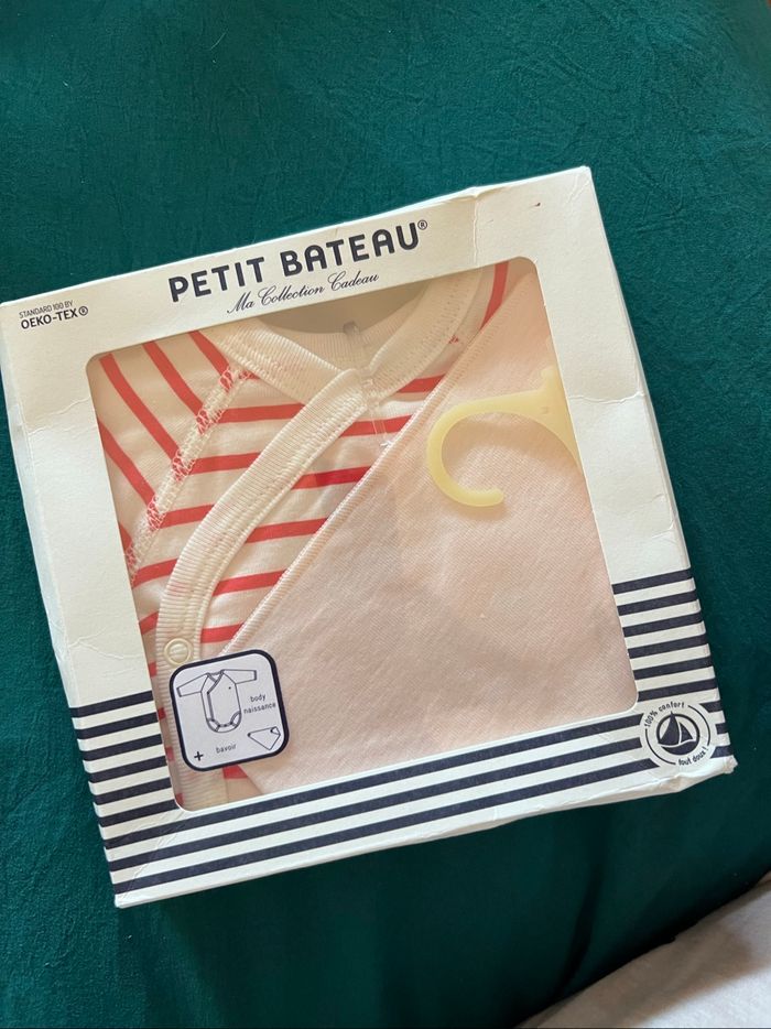 Body + Bavoir petit bateau