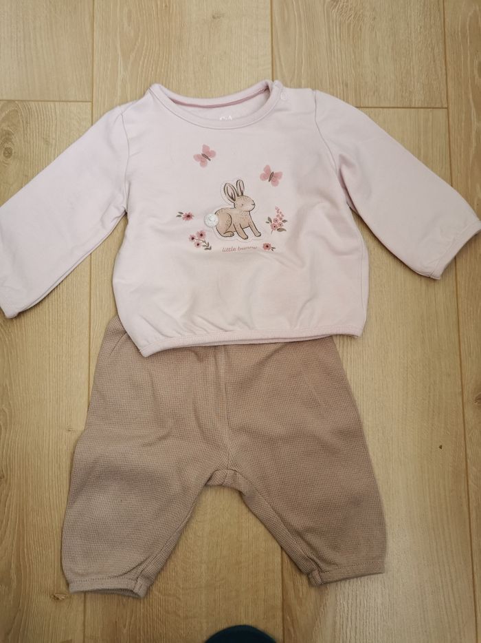 Ensemble sweat et pantalon